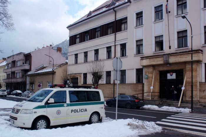 Ilustračný obrázok k článku Ján (50) a Janka (36): U oboch  policajti našli drogy!