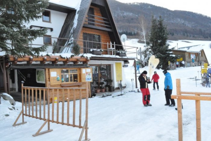 Ilustračný obrázok k článku Najbližšie lyžiarske strediská: Koľko majú snehu a aké sú v nich podmienky?