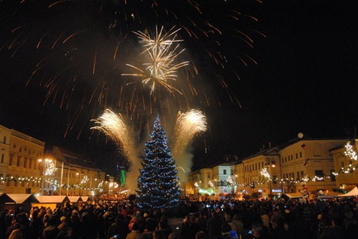 Ilustračný obrázok k článku Bystricu čaká Silvester bez ohňostroja: O PROGRAM však ukrátení nebudeme