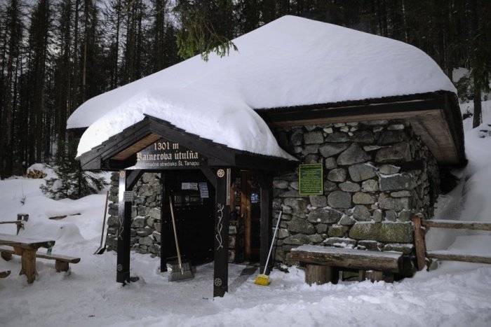 Ilustračný obrázok k článku Rainerova chata jubiluje. Postavili ju pred 150 rokmi