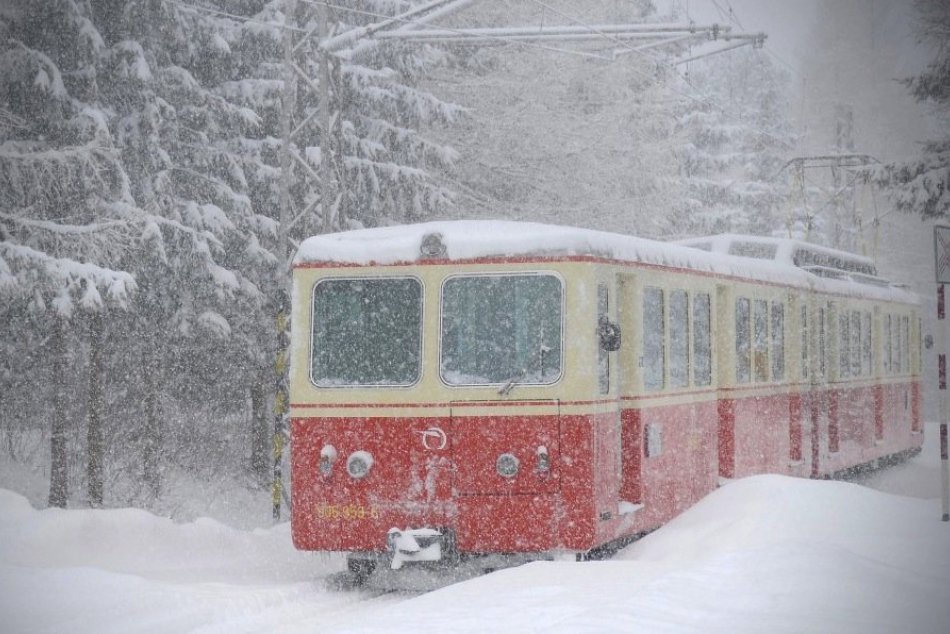 Ilustračný obrázok k článku Tatry pre univerziádu čaká železničný boom: Električky aj zubačky dostanú zabrať, padlo zásadné rozhodnutie!