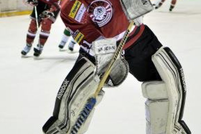 Ilustračný obrázok k článku Český brankár Robert Slipčenko mieri z B. Bystrice do Popradu