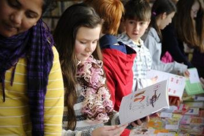 Ilustračný obrázok k článku Vo Svite vystavujú šlabikáre. Jeden z nich je aj v Braillovom písme