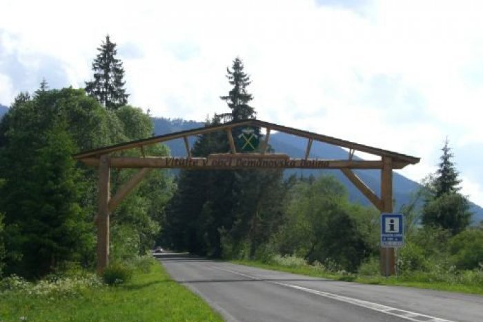 Ilustračný obrázok k článku OH 2022? Demänovská Dolina krúti hlavou: Máme problémy s obyčajnou údržbou ciest!