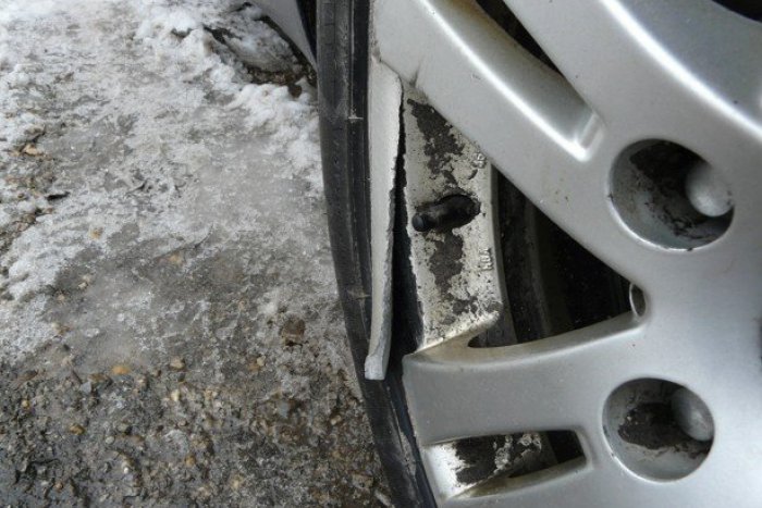 Ilustračný obrázok k článku Vodiči v Rožňave sa môžu tešiť: Dostanú nový asfalt