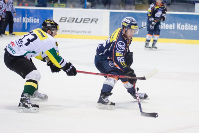 Ilustračný obrázok k článku Košičania rozstrieľali vlkov 7:0, Haščák bol po svojom góle radšej ticho