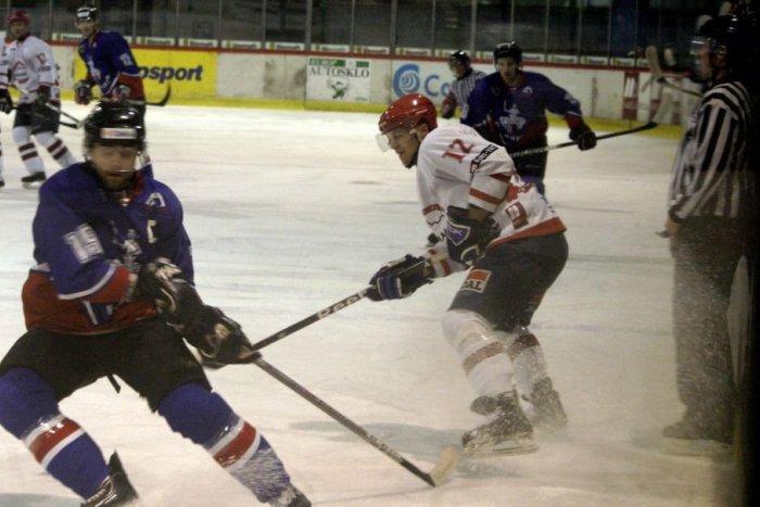 Ilustračný obrázok k článku Športová udalosť semestra: Študenti bystrických fakúlt si to rozdajú na ľade