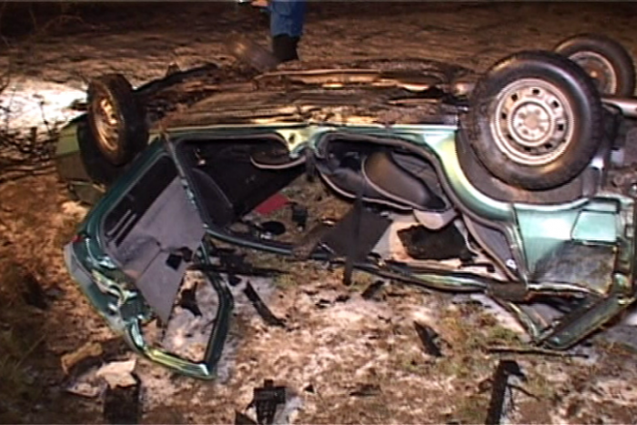 Ilustračný obrázok k článku Fotky z miesta tragédie: Mladí futbalisti s autom vrazili do stromu!