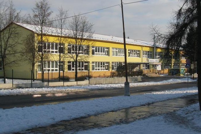 Ilustračný obrázok k článku Na Komenského škole majú parlament. Poslanci tam pracujú ako včeličky