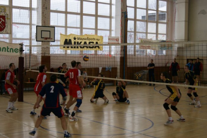 Ilustračný obrázok k článku Zostrih volejbalu: Revúčanom nestačili sily na Zvolen