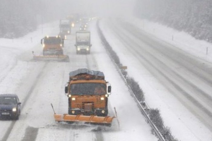 Ilustračný obrázok k článku Na cestách hotová pohroma: Nasadzuje sa ťažká technika