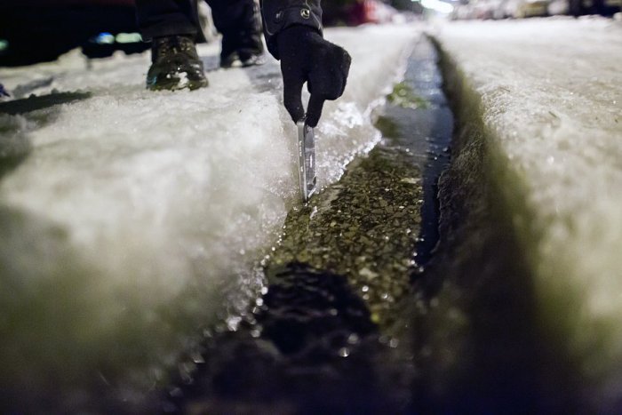 Ilustračný obrázok k článku Zúfalí vodiči na SNP-éčke: Z takejto koľaje je ťažké vyjsť!