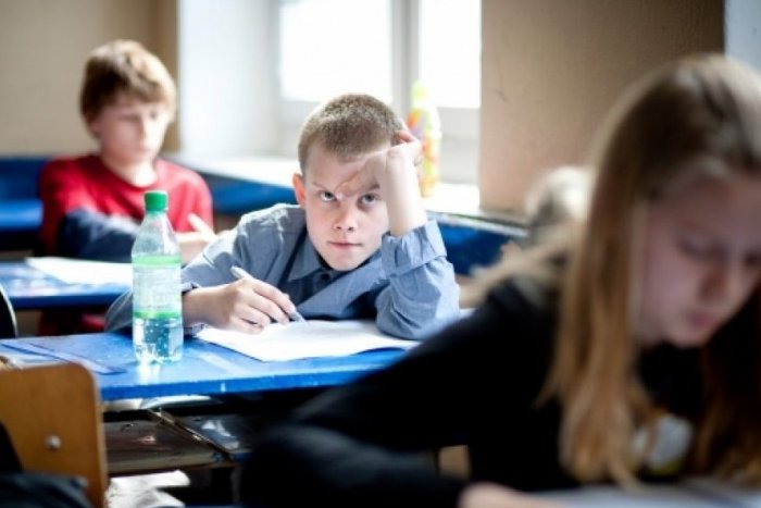 Ilustračný obrázok k článku Školy sa zatiaľ rušiť nebudú, prečítajte si všetky podrobnosti