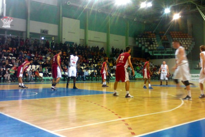 Ilustračný obrázok k článku Basketbalisti s dôležitým víťazstvom: Na lopatky položili Komárno