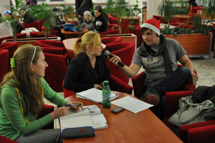 Ilustračný obrázok k článku Môže vysielať univerzitné rádio mimo rozhlasového štúdia? Môže, presvedčte sa sami!