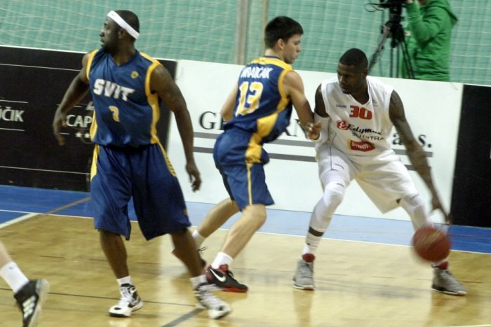 Ilustračný obrázok k článku Drsná bitka po zápase: V Nitre zmlátili basketbalistu tmavej pleti
