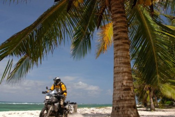 Ilustračný obrázok k článku Čierny kontinent na motorke. Dobrodružstvá z Afriky pokračujú