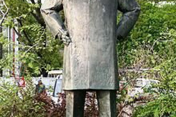 Ilustračný obrázok k článku Tatranská galéria si pripomenie osobnosť a dielo Dušana Jurkoviča