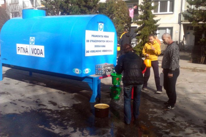 Ilustračný obrázok k článku Klokočina bola hodiny bez vody: Prasklo vodovodné potrubie!