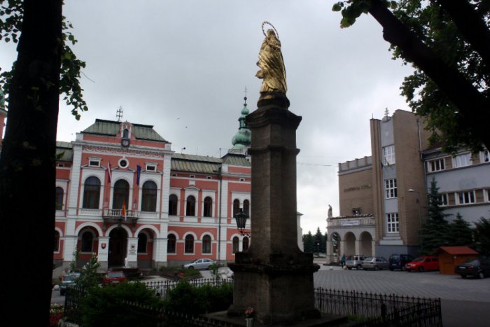 Ilustračný obrázok k článku Mestskí poslanci: Občan, zelený odpad kompostuj!