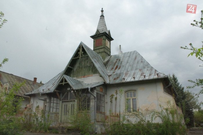 Ilustračný obrázok k článku Martinský vrch ako ho nepoznáte: V bývalých kasárňach pod Zoborom ožijú strašidlá