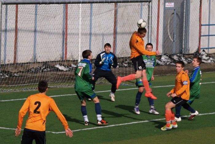 Ilustračný obrázok k článku Ružomberskí dorastenci zahájili jar striedavo úspešne