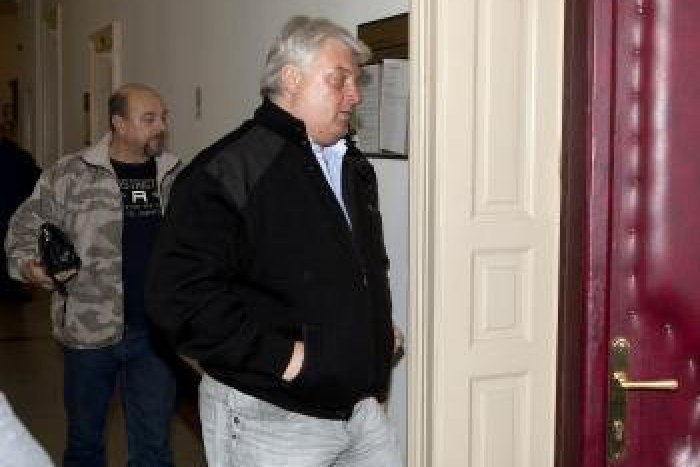 Ilustračný obrázok k článku Rozsudok v kauze megakrádeže vo VÚB: Za 173 miliónov korún tresty na 5 až 8 rokov!