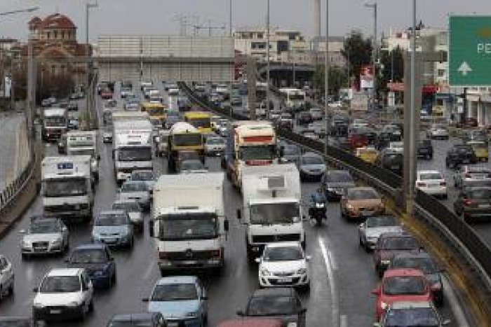 Ilustračný obrázok k článku Vodiči tomuto úseku sa radšej vyhnite: Na ceste sa tvoria kilometrové kolóny!