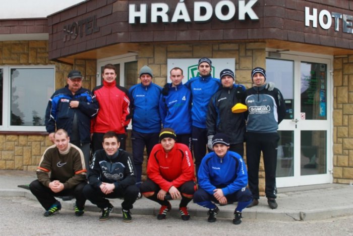 Ilustračný obrázok k článku Žiadny veget... Hráči Rudnej tvrdo makali na svojej kondičke