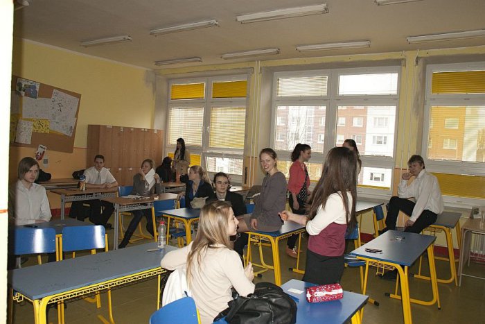 Ilustračný obrázok k článku Maturity už odštartovali: Atmosféra na banskobystrickom gymnáziu v obrazoch