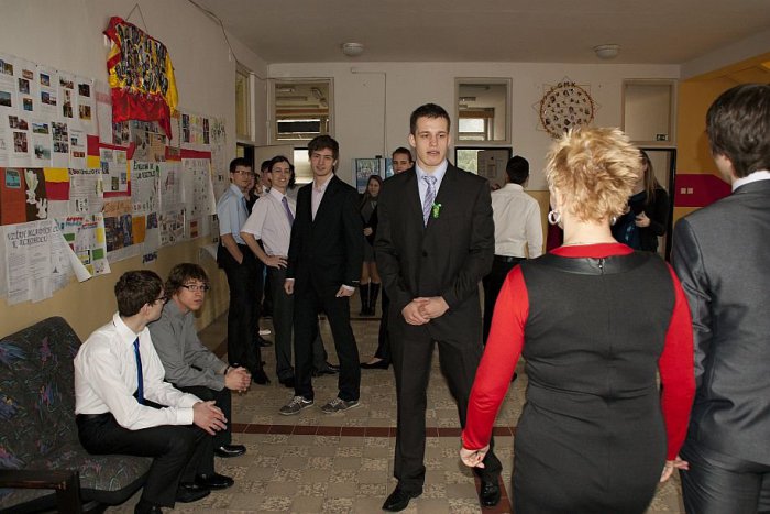 Ilustračný obrázok k článku Štyri témy maturitného slohu: Študenti písali aj o sociálnych sieťach!