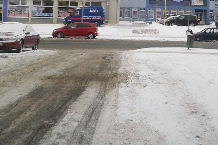 Ilustračný obrázok k článku Sneh opäť prekvapil: Takáto je situácia na cestách