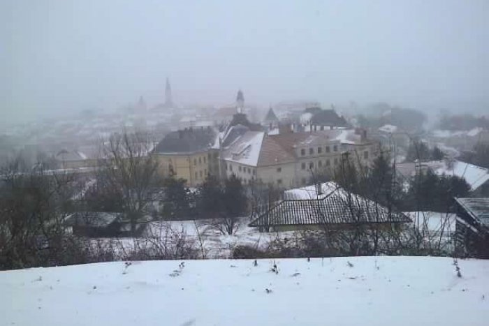 Ilustračný obrázok k článku Tuhá zima v Levoči: Cestári minuli 85 ton soli, opravovať sa budú len výtlky