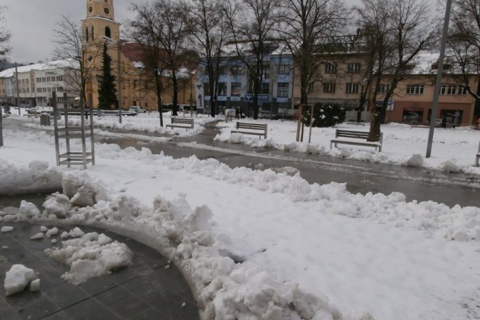 Ilustračný obrázok k článku Zima k nám bola milosrdná: Zvolen ušetril obrovský balík peňazí, to je sumička!