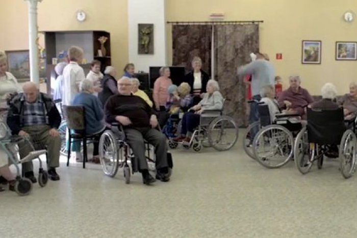 Ilustračný obrázok k článku Harlem shake, čo musíte vidieť: Takto sa zabávajú dôchodcovia