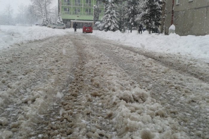 Ilustračný obrázok k článku Chodci, pozor! Od 1.januára je platná novela cestného zákona