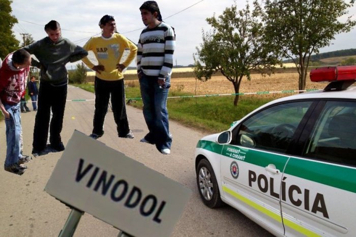 Ilustračný obrázok k článku Dramatické chvíle v obci Vinodol: Rómovia si vybavovali účty tyčami!