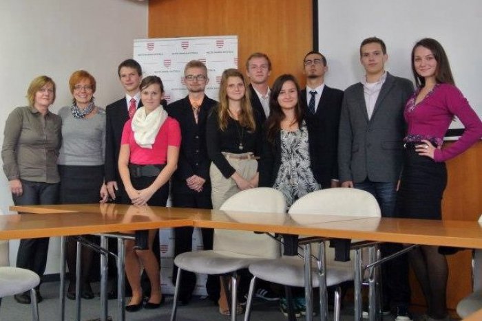 Ilustračný obrázok k článku Skvelá správa pre Banskú Bystricu: Rada študentov získala na projekty viac ako 13 tisíc eur