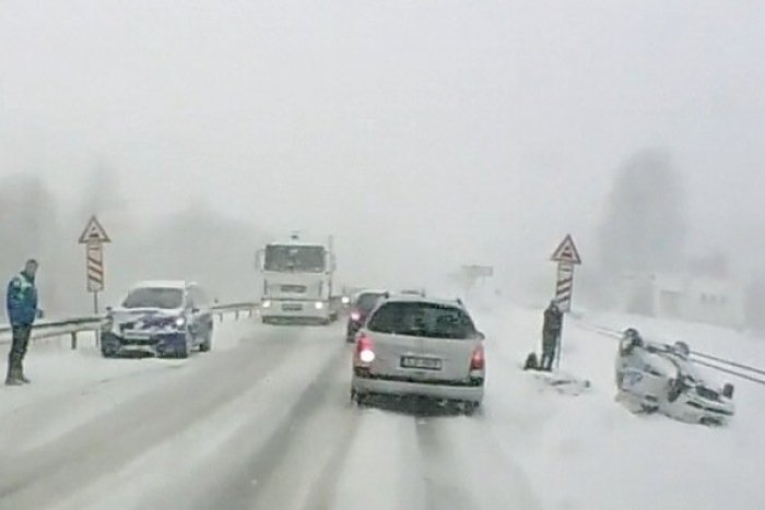 Ilustračný obrázok k článku OBRAZOM: Veľká noc na cestách