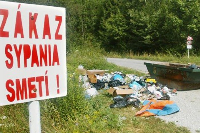 Ilustračný obrázok k článku Fotopasce mestskej polície v akcii: Usvedčili muža (33) pri zakladaní čiernej skládky