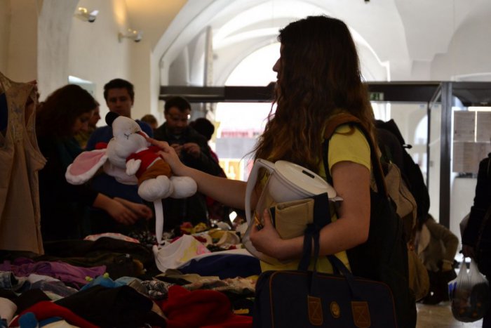 Ilustračný obrázok k článku Bystričania si medzi sebou budú meniť veci: Čo nepotrebujete donesiete, čo potrebujete si zoberiete!