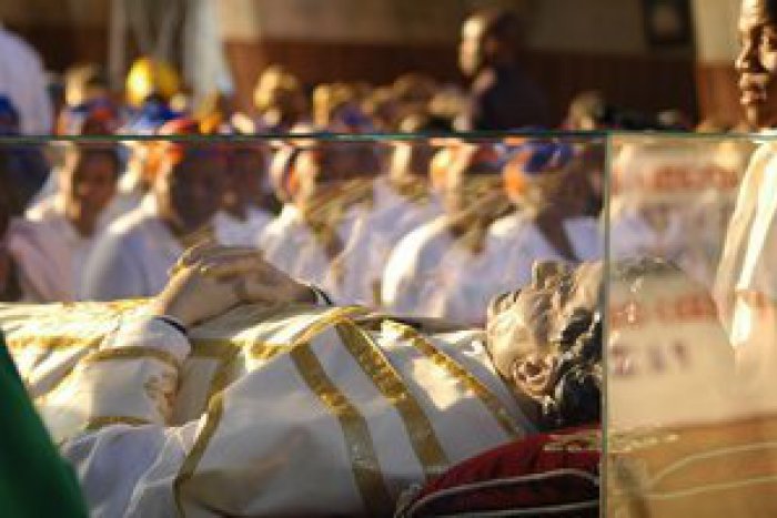 Ilustračný obrázok k článku Do Prešova dorazí vzácna relikvia: V mohutnej schránke je uložená ruka Dona Bosca