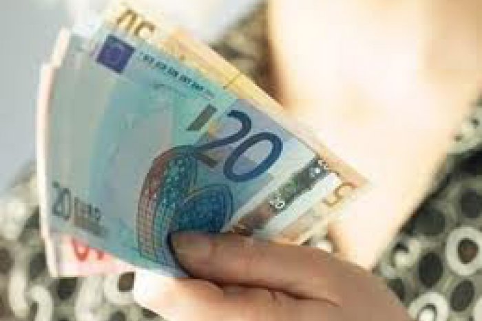 Ilustračný obrázok k článku Zaujímavé cifry o Revúcej: Tipnite si, aký je v okrese priemerný plat!