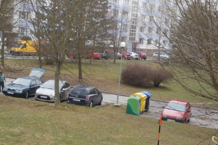 Ilustračný obrázok k článku Vo Zvolene opäť prebehne blokové čistenie parkovísk: Pozrite si, kedy bude na vašom sídlisku