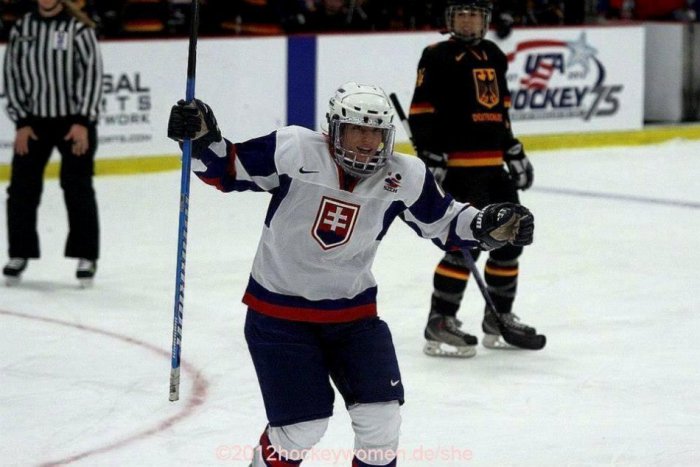 Ilustračný obrázok k článku Slovenské hokejistky zdolali Lotyšsko: Čulíková s asistenciou