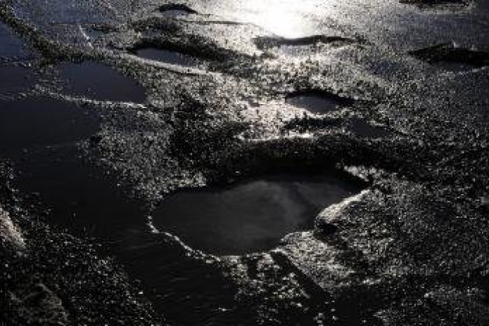 Ilustračný obrázok k článku Potešujúca správa: Výtlkom v Banskej Bystrici odzvonilo a ubúdajú!