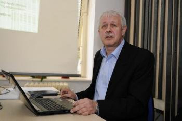 Ilustračný obrázok k článku Nové vedenie Energetického centra chce podnety spotrebiteľov riešiť. Cieľom je mimosúdna dohoda