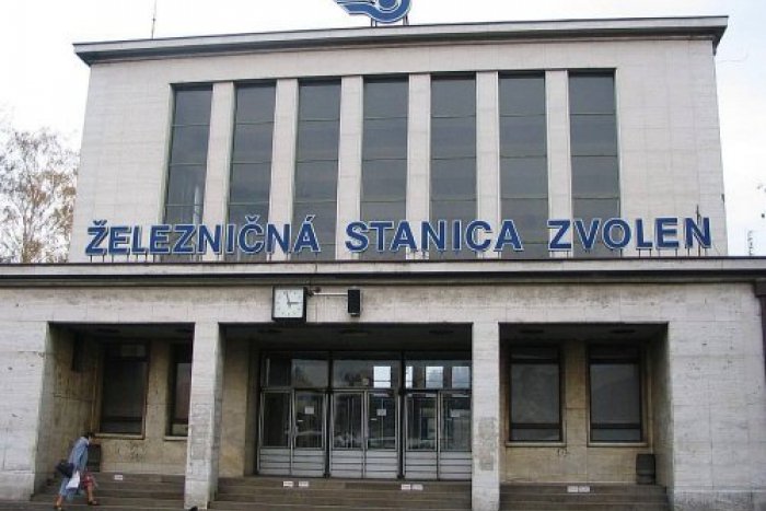 Ilustračný obrázok k článku Petícia za obnovenie vlakov na trati Zvolen-Šahy: Podpísala ju už štvrtina obyvateľov!