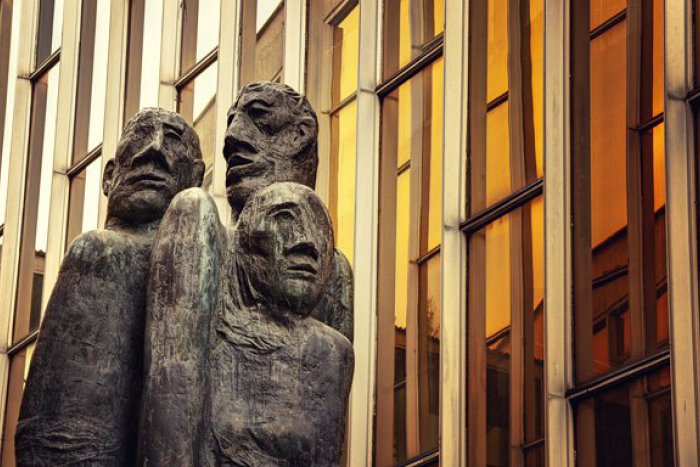 Ilustračný obrázok k článku Zaujímavosti o milovanej Bystrici: Čo symbolizuje súsošie varujúcich obetí?