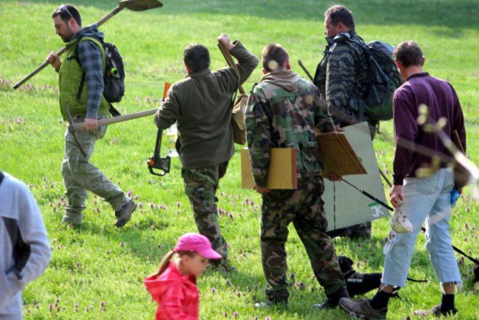 Ilustračný obrázok k článku Stretnutie s priateľmi, pivko a guláš: Neseďte doma a poďte vyčistiť mestský park!